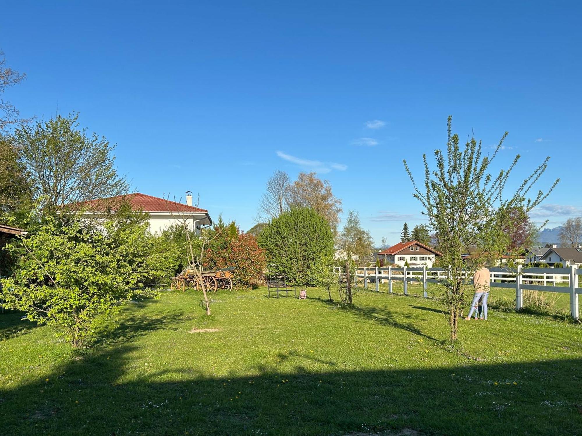 Black Horse Family Apartment - Barrierearm - Pfotenglueck - Familienzeit By Loewenherz Homes Stephanskirchen Екстериор снимка